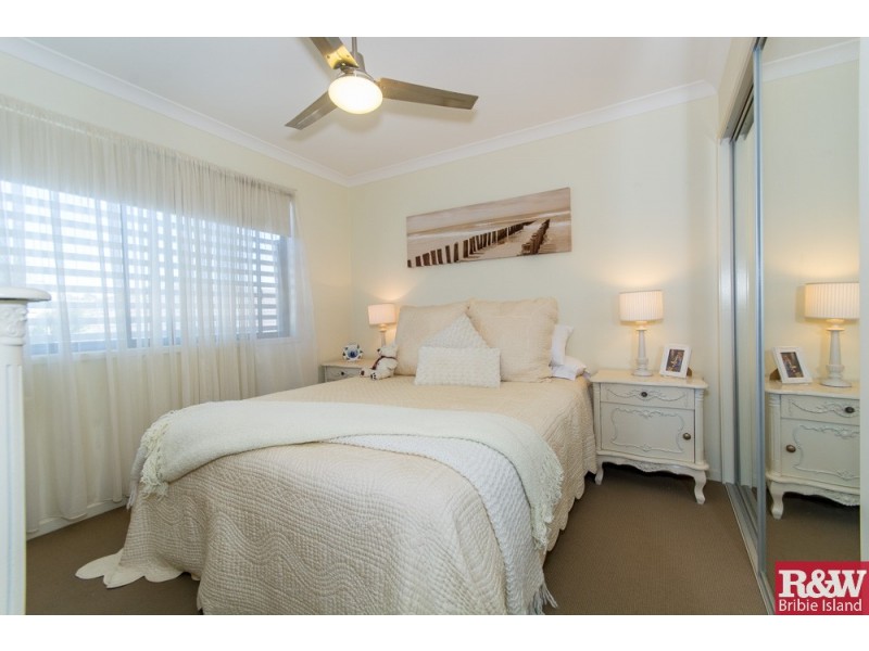 1/11 Fourth Ave, Bongaree QLD 4507