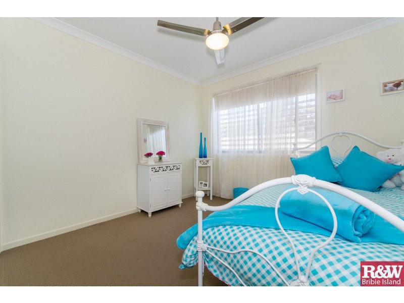 1/11 Fourth Ave, Bongaree QLD 4507