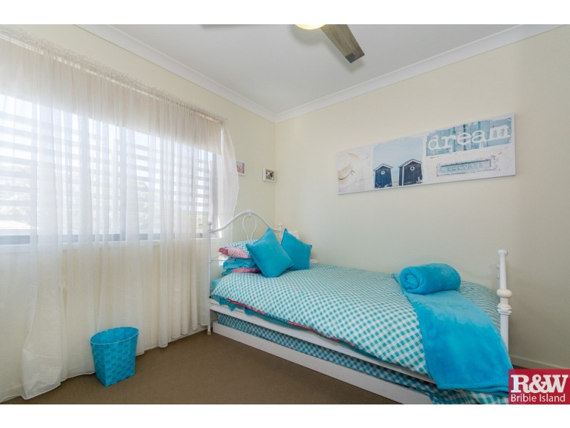 1/11 Fourth Ave, Bongaree QLD 4507