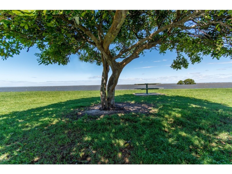 79 Esplanade, Godwin Beach QLD 4511