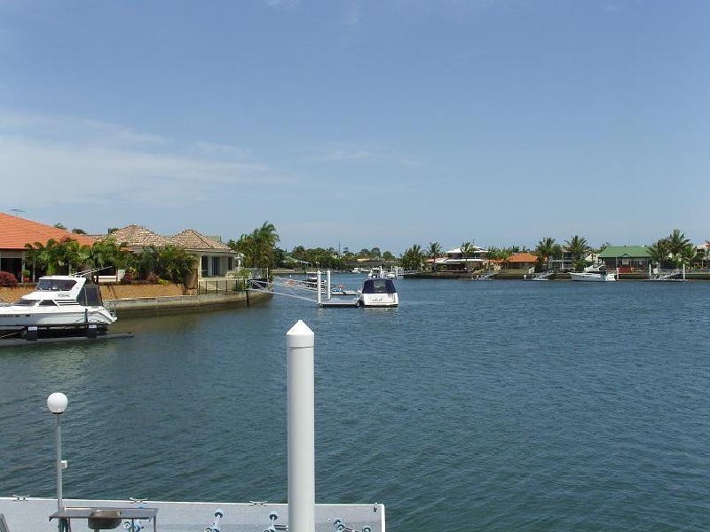 2-23 Bass Court, Banksia Beach QLD 4507