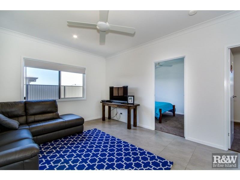 14 Honeymyrtle Street, Banksia Beach QLD 4507