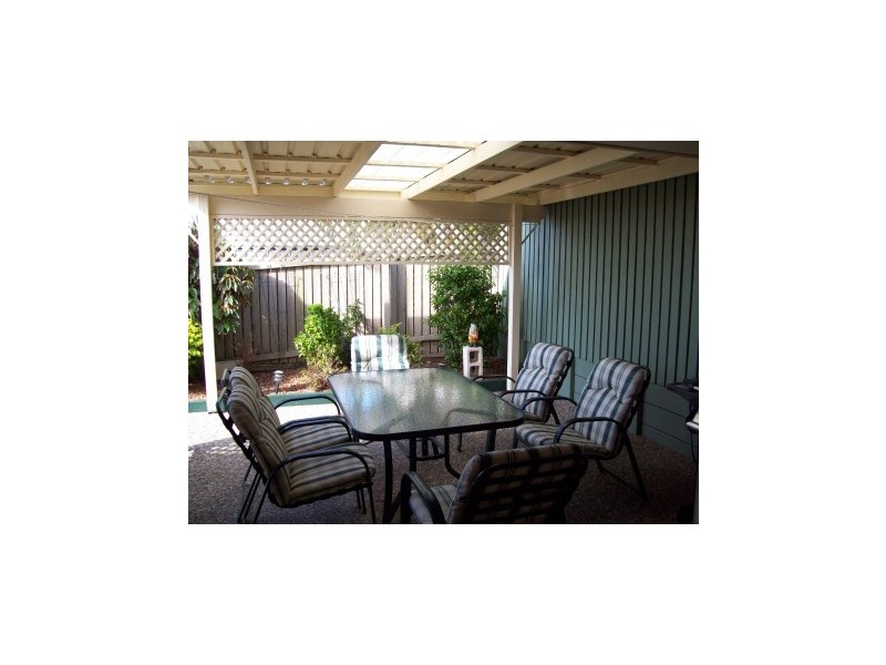 35 Port Drive, Bribie Island QLD 4507