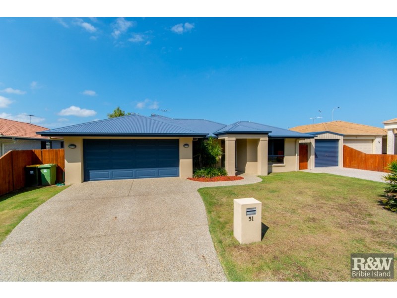 51 Corrimal Place, Sandstone Point QLD 4511