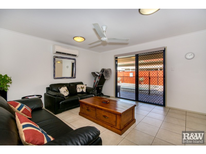 51 Corrimal Place, Sandstone Point QLD 4511