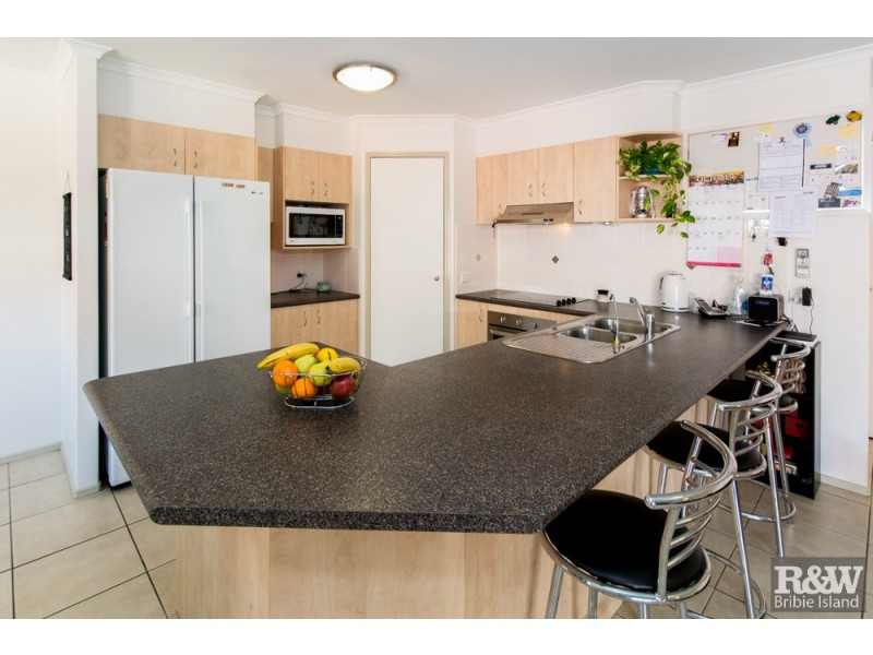 51 Corrimal Place, Sandstone Point QLD 4511