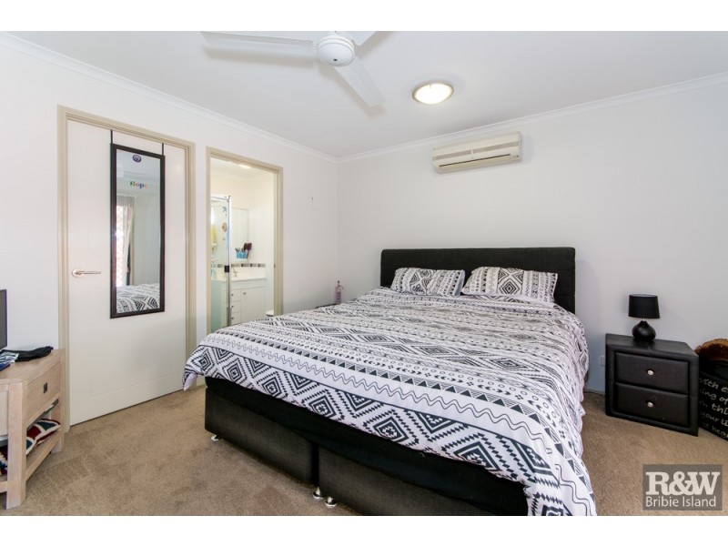 51 Corrimal Place, Sandstone Point QLD 4511