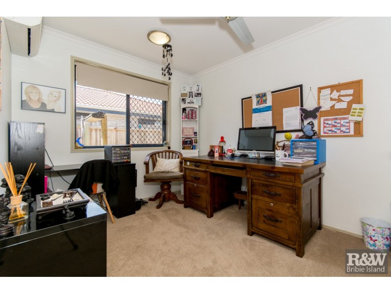 51 Corrimal Place, Sandstone Point QLD 4511