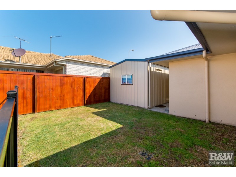 51 Corrimal Place, Sandstone Point QLD 4511