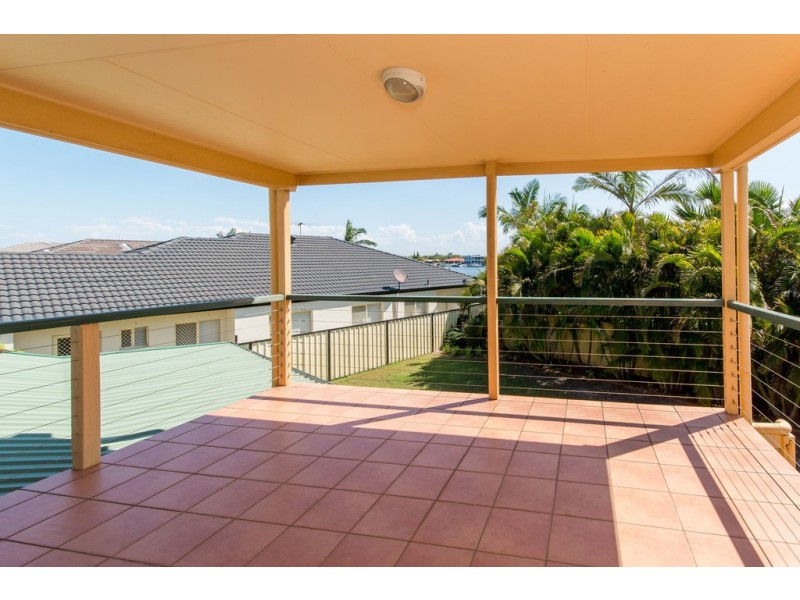 61 Headsail Drive, Banksia Beach QLD 4507
