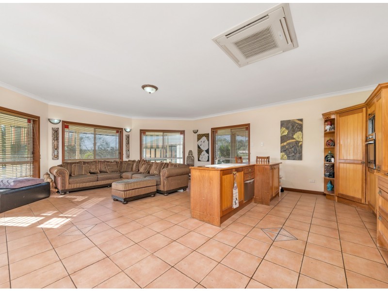 14-22 Aquanita Court, Ningi QLD 4511