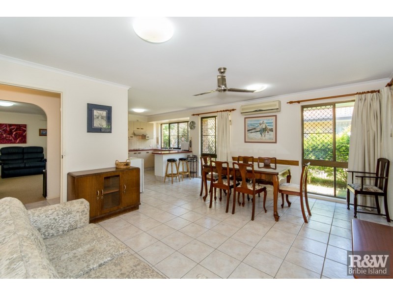 14 Yorkshire Drive, Banksia Beach QLD 4507