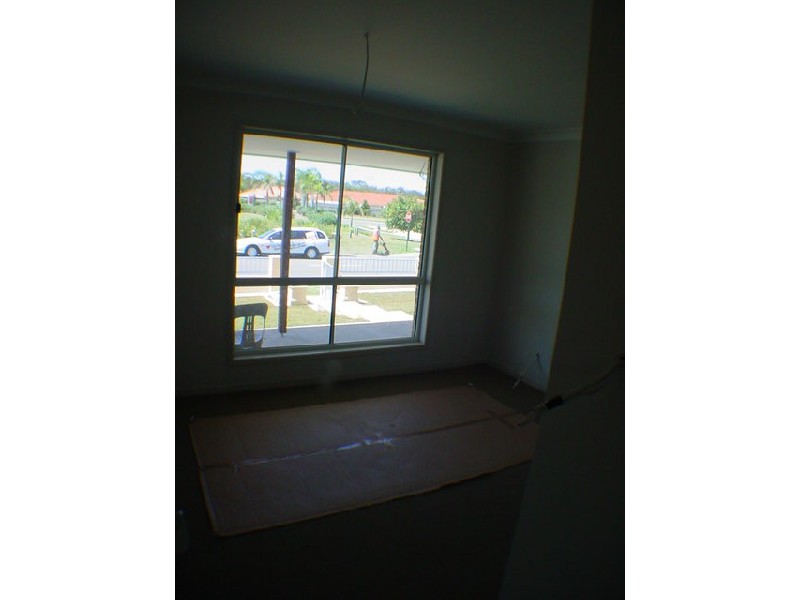 Sandstone Point QLD 4511