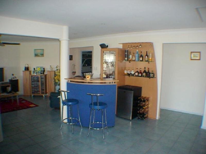 35 Bowsprit Crescent, Banksia Beach QLD 4507