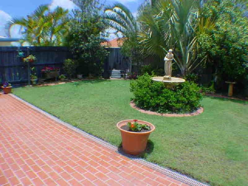 218 Endeavour Drive, Banksia Beach QLD 4507