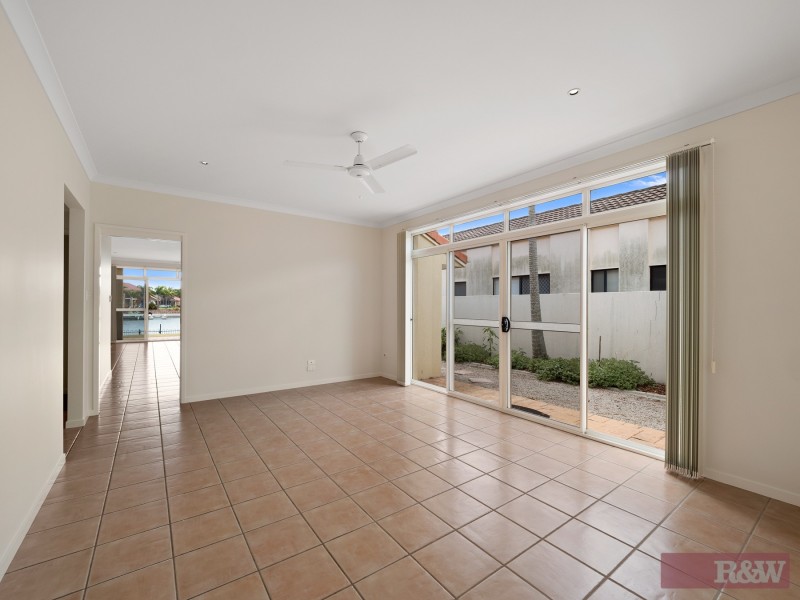 39 Dugong Crescent, Banksia Beach QLD 4507