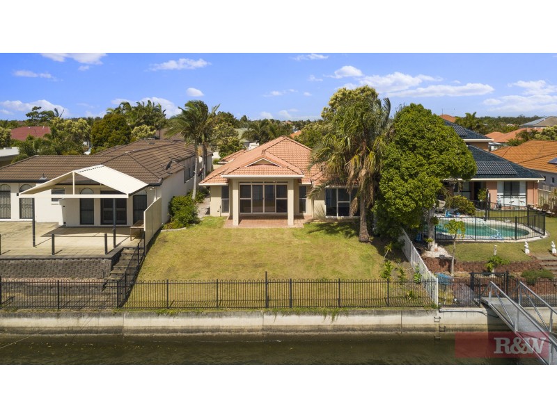 39 Dugong Crescent, Banksia Beach QLD 4507