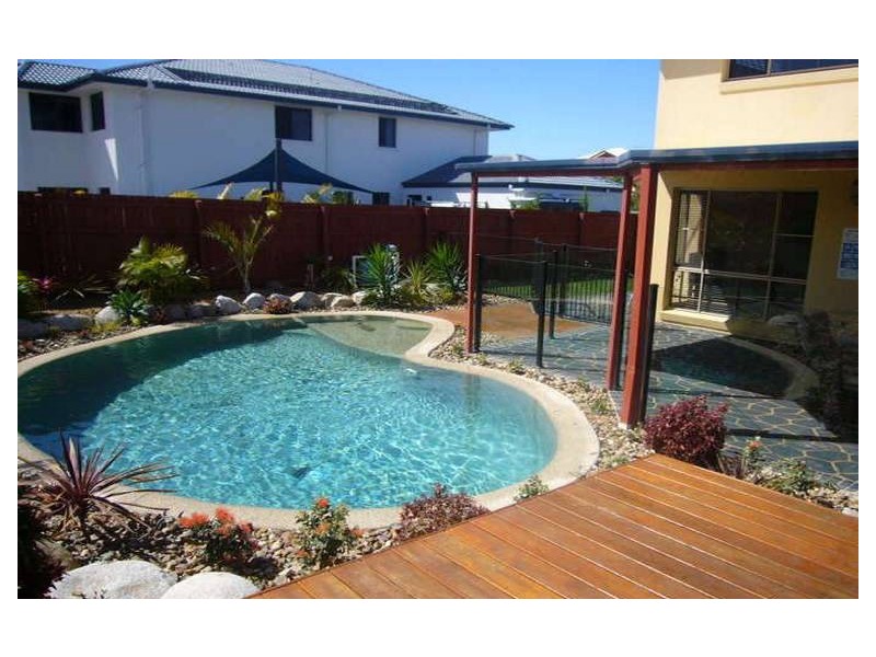 39 Teal Boulevarde, Banksia Beach QLD 4507