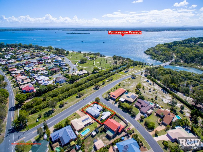 7 White Patch Esp, Banksia Beach QLD 4507