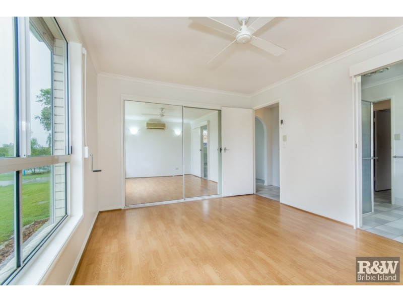 7 White Patch Esp, Banksia Beach QLD 4507