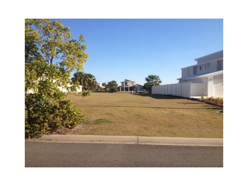 23 North Point, Banksia Beach QLD 4507