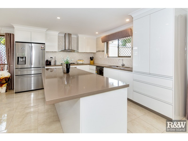 18 Dolphin Drive, Bongaree QLD 4507