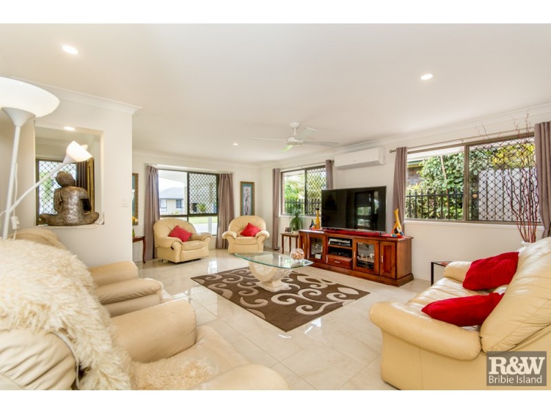 18 Dolphin Drive, Bongaree QLD 4507