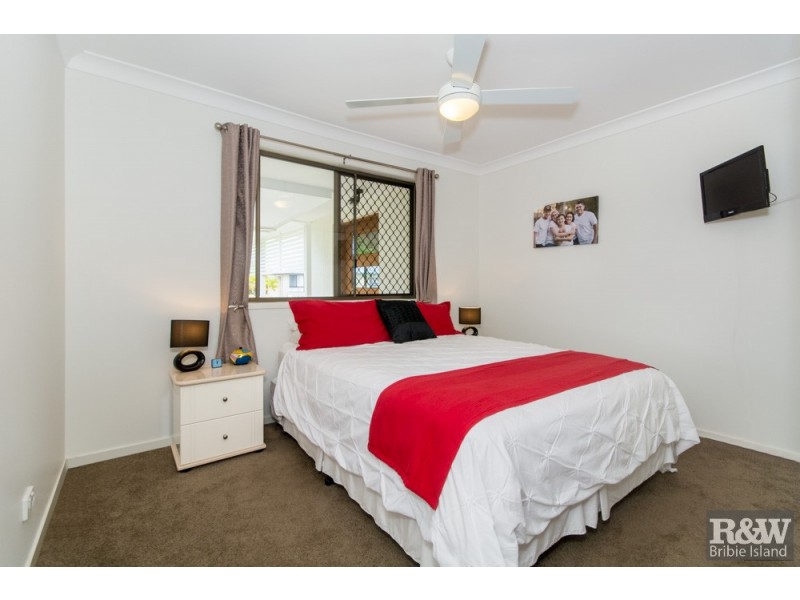 18 Dolphin Drive, Bongaree QLD 4507