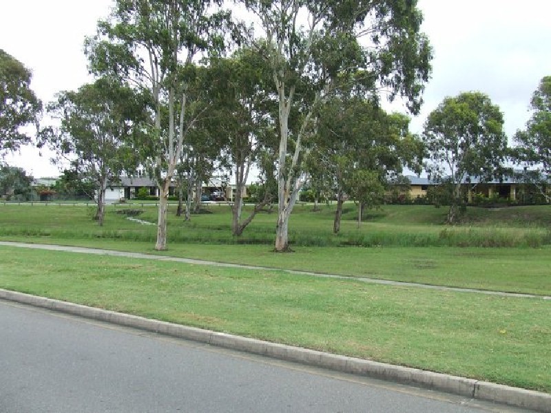 3 Peerless Way, Sandstone Point QLD 4511