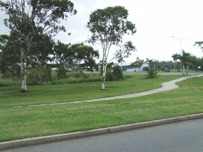 3 Peerless Way, Sandstone Point QLD 4511
