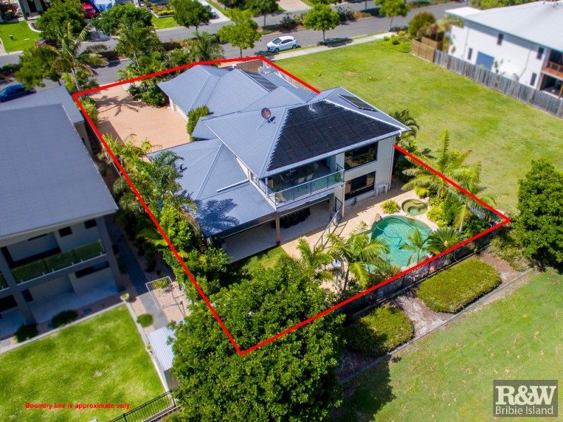 43 Marina Blvd, Banksia Beach QLD 4507