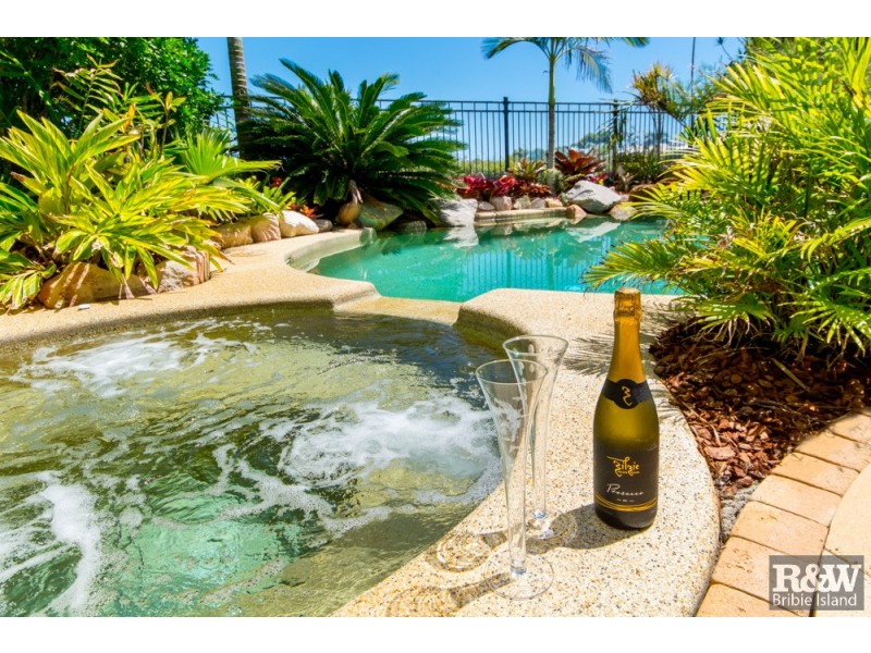43 Marina Blvd, Banksia Beach QLD 4507