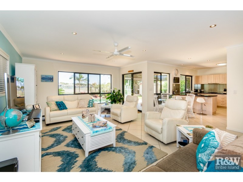 43 Marina Blvd, Banksia Beach QLD 4507