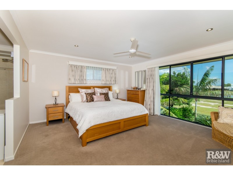 43 Marina Blvd, Banksia Beach QLD 4507