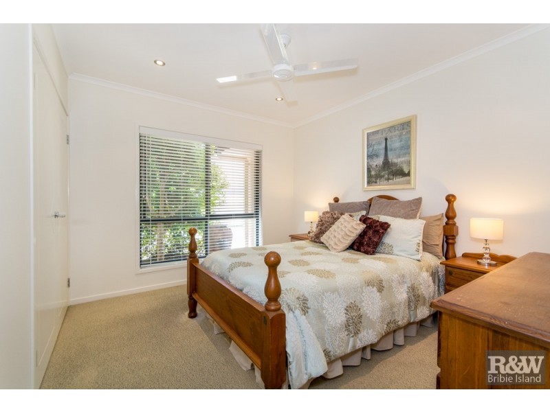 43 Marina Blvd, Banksia Beach QLD 4507
