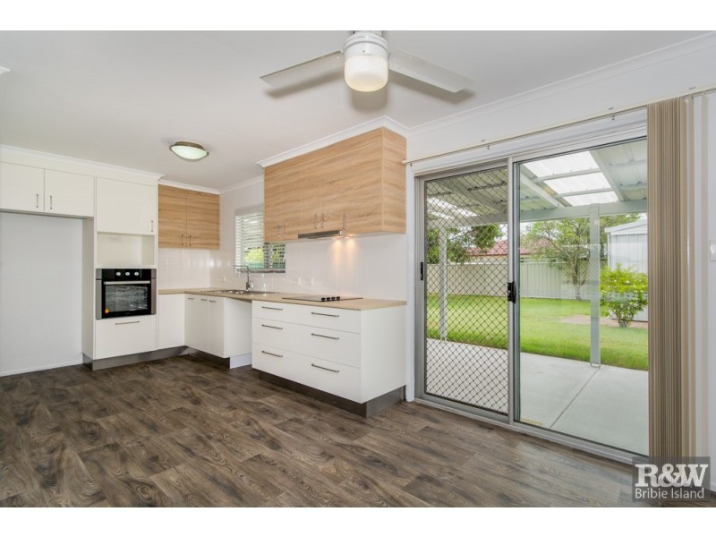 5 Sun Court, Banksia Beach QLD 4507