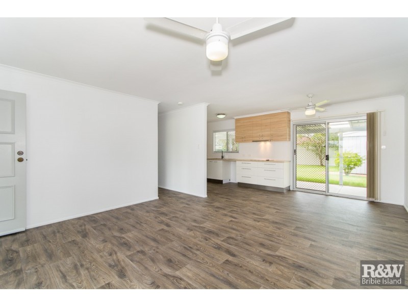 5 Sun Court, Banksia Beach QLD 4507