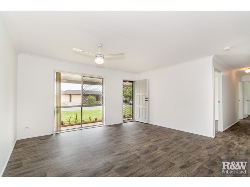 5 Sun Court, Banksia Beach QLD 4507