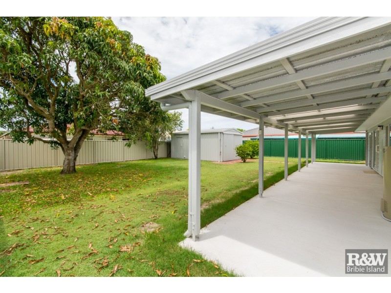 5 Sun Court, Banksia Beach QLD 4507