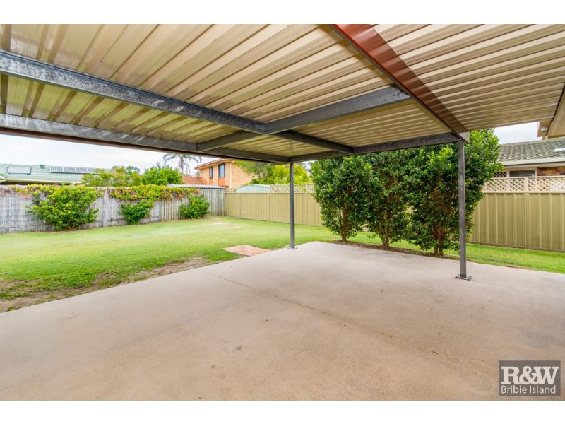 6 Banks Street, Banksia Beach QLD 4507