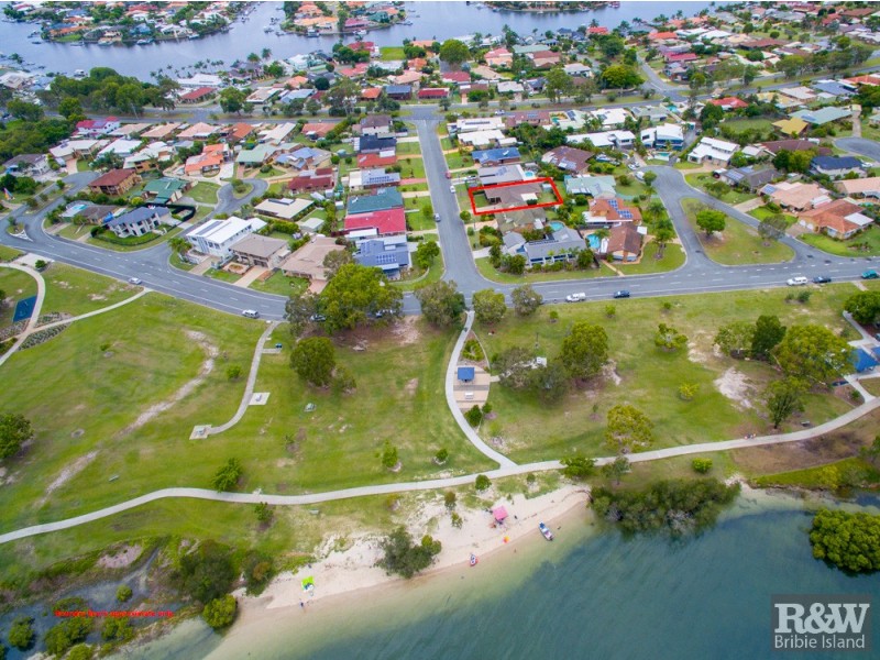 6 Banks Street, Banksia Beach QLD 4507