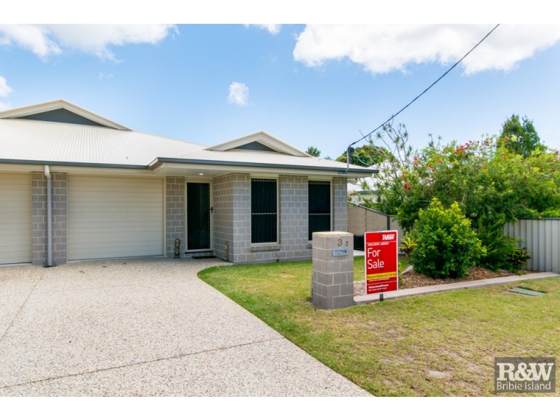 2/3 Third Ave, Bongaree QLD 4507