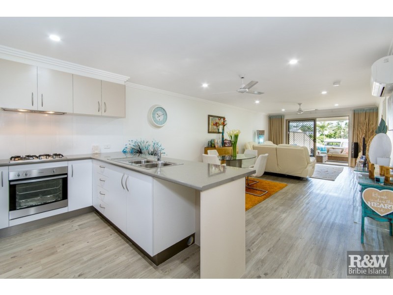 2/3 Third Ave, Bongaree QLD 4507