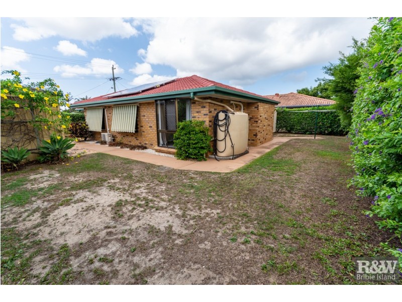 14 Yorkshire Drive, Banksia Beach QLD 4507