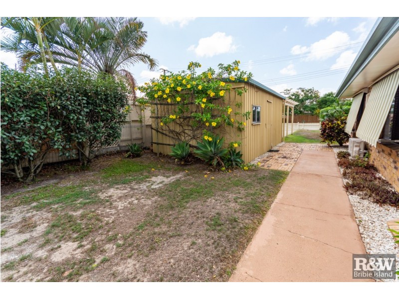 14 Yorkshire Drive, Banksia Beach QLD 4507