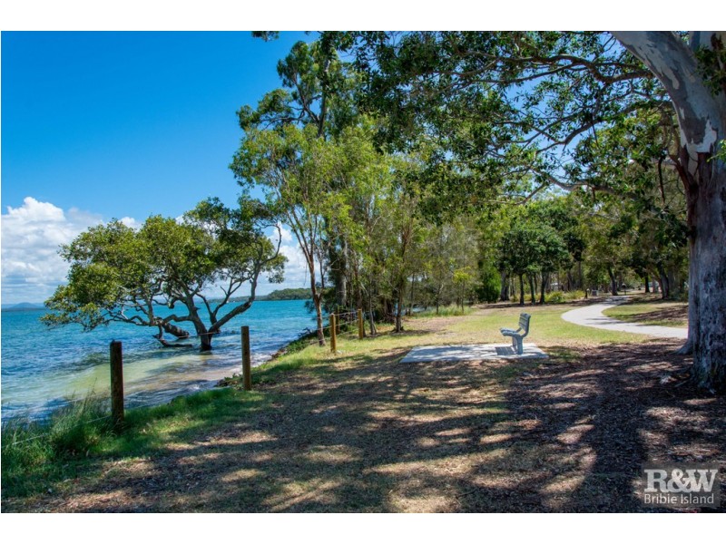 14 Yorkshire Drive, Banksia Beach QLD 4507