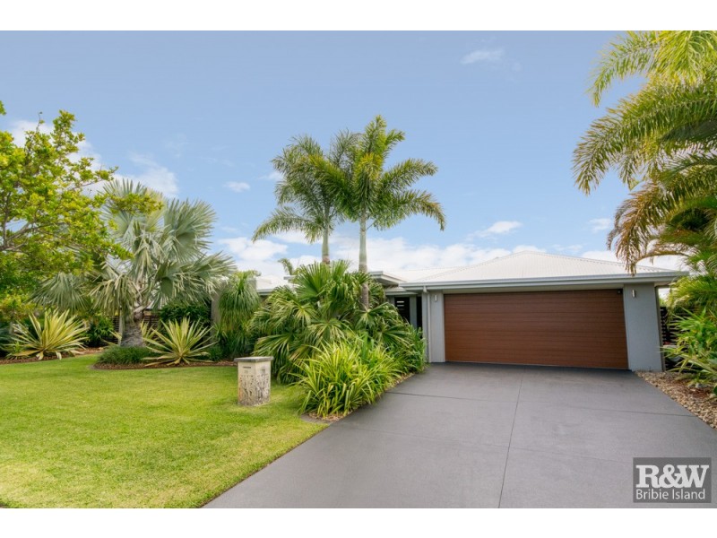 76 Kakadu Cct, Banksia Beach QLD 4507
