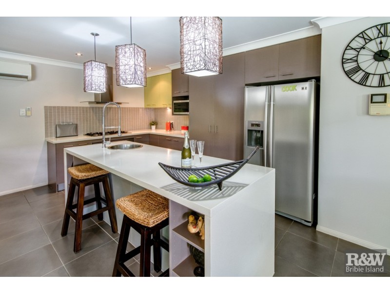 76 Kakadu Cct, Banksia Beach QLD 4507