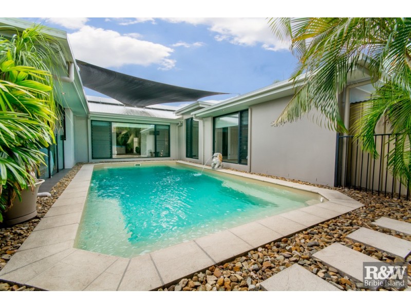 76 Kakadu Cct, Banksia Beach QLD 4507