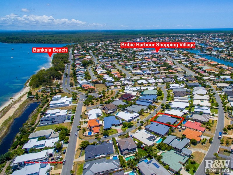 10 Fulmar Crescent, Banksia Beach QLD 4507